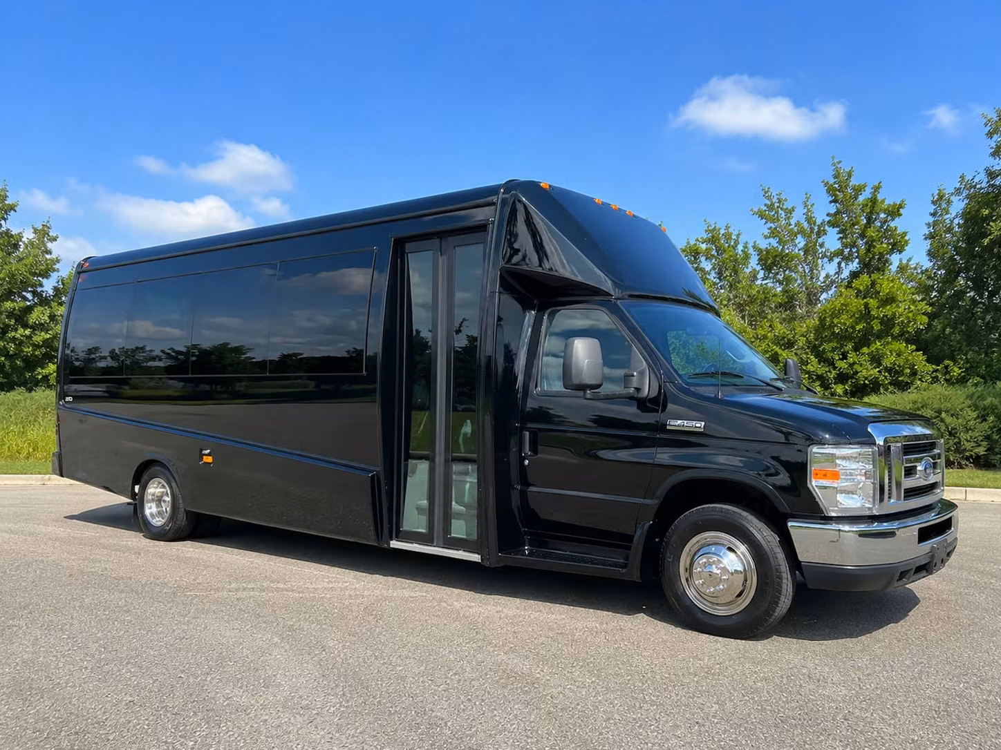 15 passenger minibus