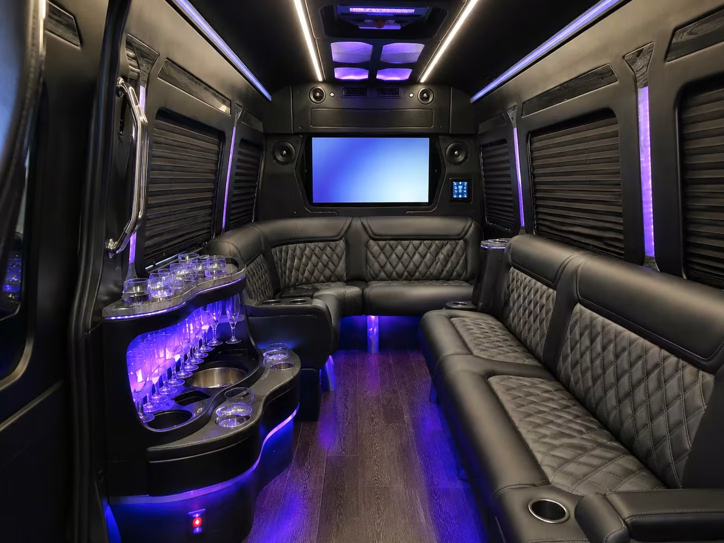 airport shuttle services for corporate groups flying in and out of the bay area