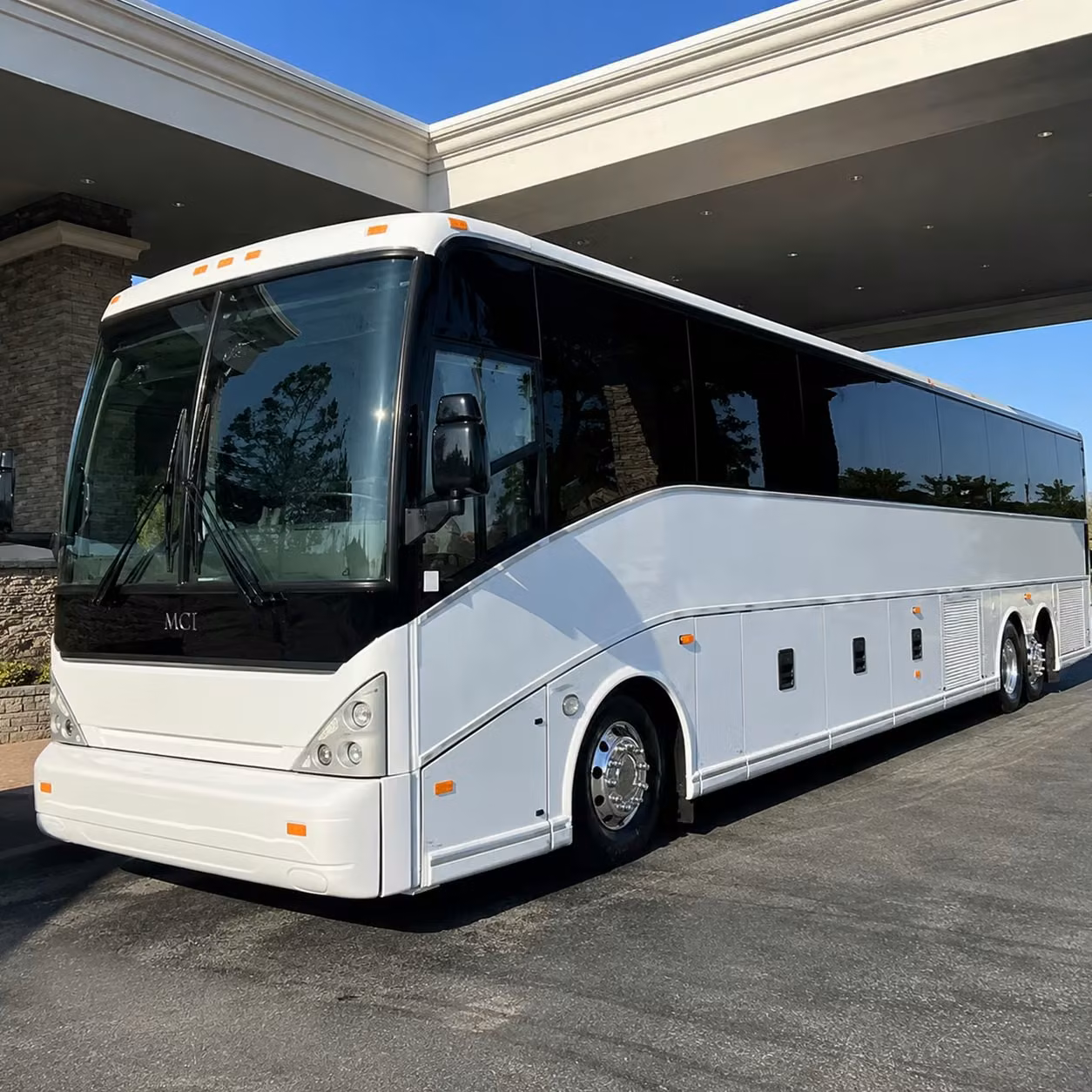 corporate group airport transfers in the east bay start here