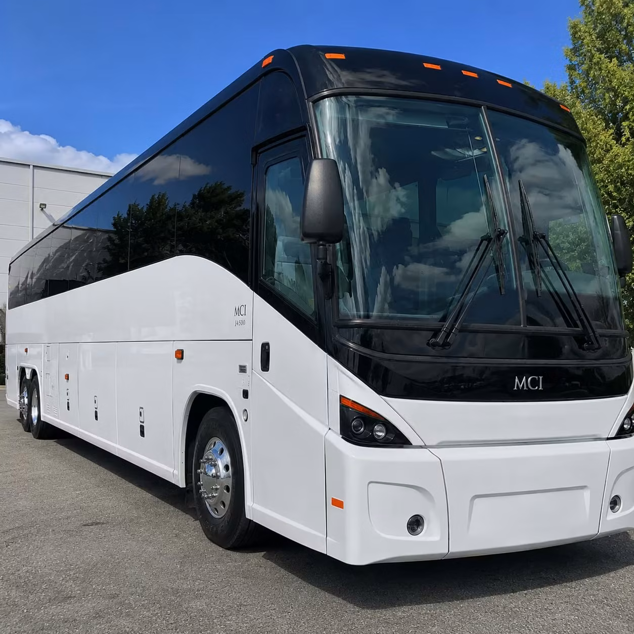 it makes sense to shuttle employees to corporate events and off site meetings in richmond
